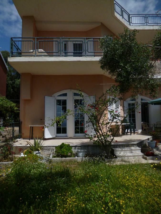Deskas House. Two Floor Apartment With Excellent View Parga Buitenkant foto